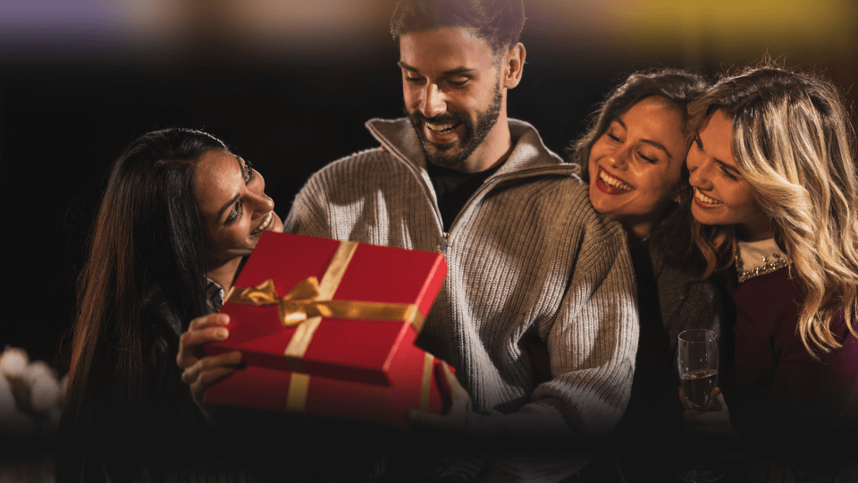 Top 5 Best Personalized Gifts to Give in 2025 – MELODFY